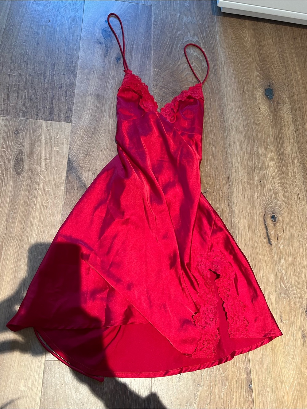 More to Come Red Dress - size small - Picture 4 of 7